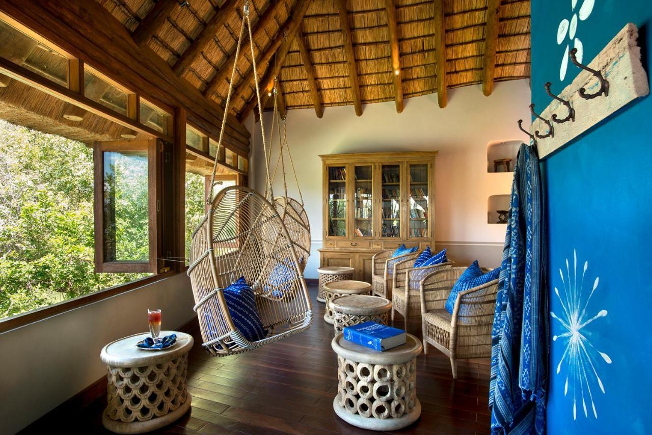Royal Chundu Island Lodge リビングストン エクステリア 写真
